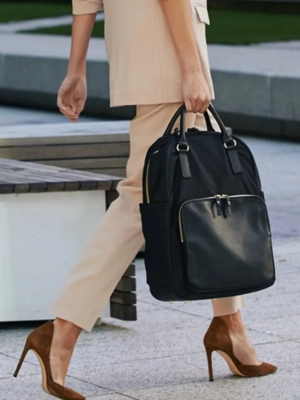 Lo & Sons Rowledge Convertible Backpack - Picture 2 of 12